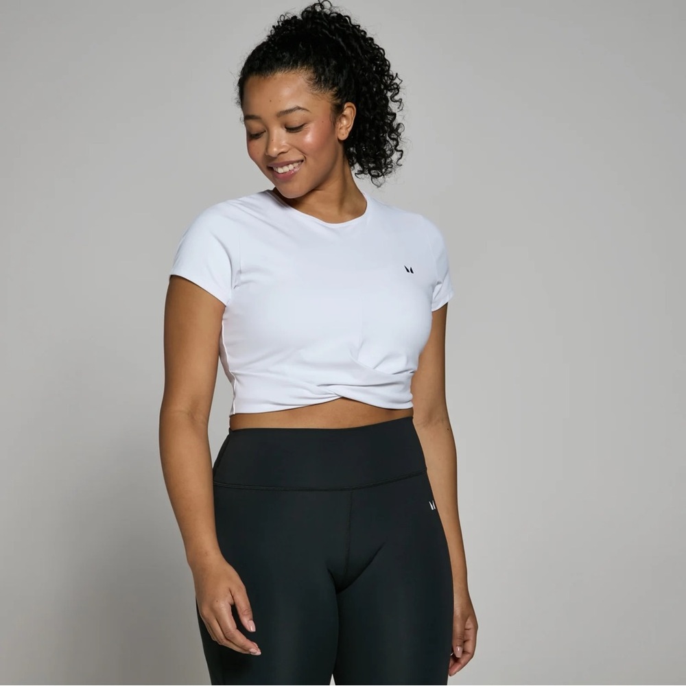 White Fitted Crop T-Shirt with Short Sleeves